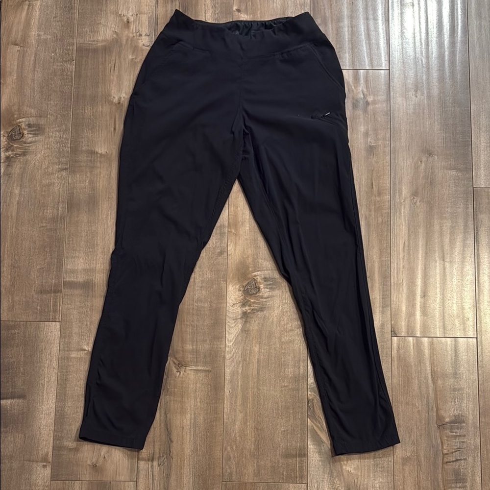 Mountain Hardwear Women’s - XS Black